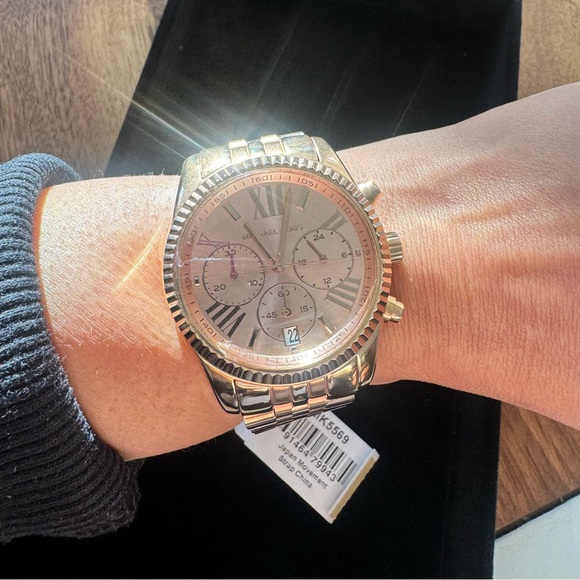 MICHAEL KORS MK5569 Lexington Rose Gold Tone Chronograph Watch - Picture 14 of 16